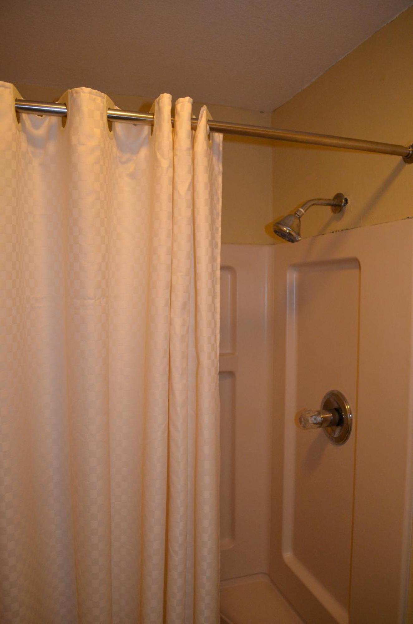 Economy Inn New Orleans Arabi Bilik gambar